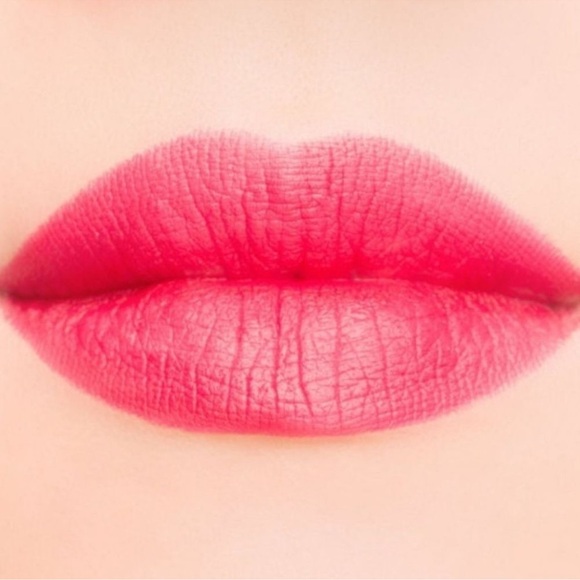 Jeffree Star Cosmetics Red Velour Lip Liner in Cherry Wet - Picture 5 of 14